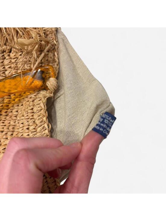 Hat Attack - Raffia Bag with Tortoise Handles - Picture 5 of 8